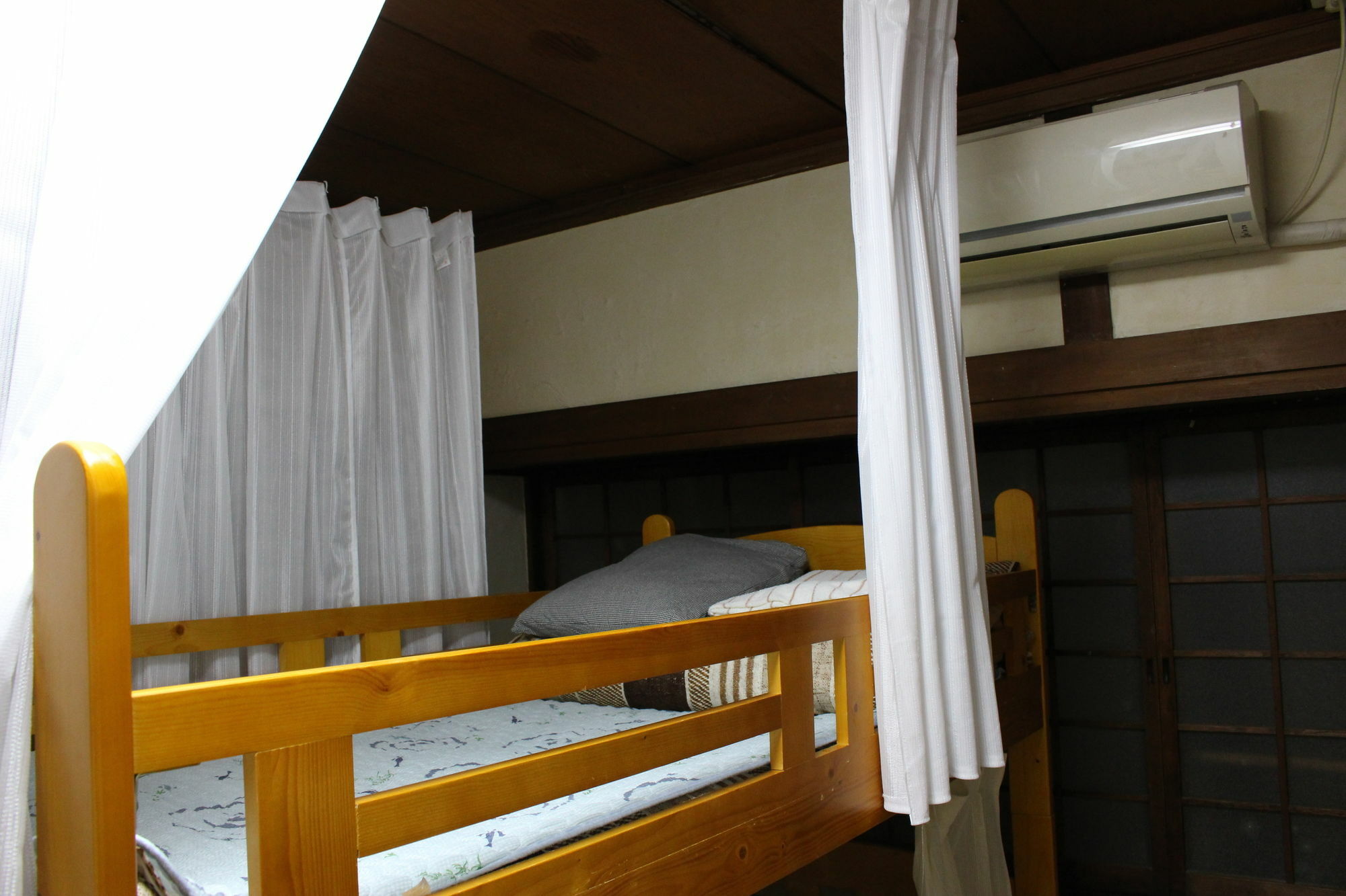 Gomaharu Guesthouse Osaka Eksteriør billede